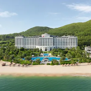 Marriott & Spa, Hon Tre Island 5*, Nha Trang Wietnam